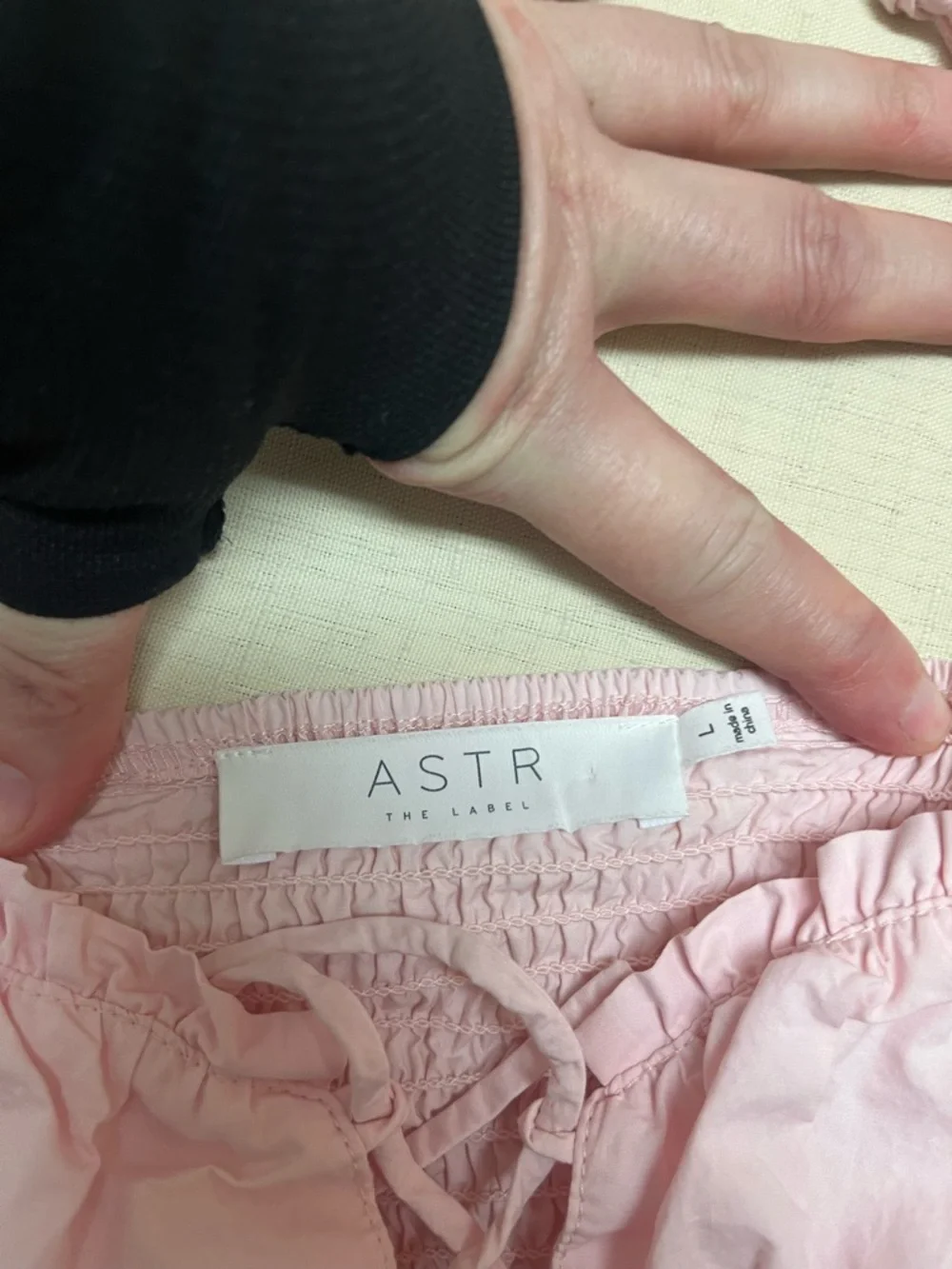 ASTR the Label L pink puff sleeve smocked poplin blouse